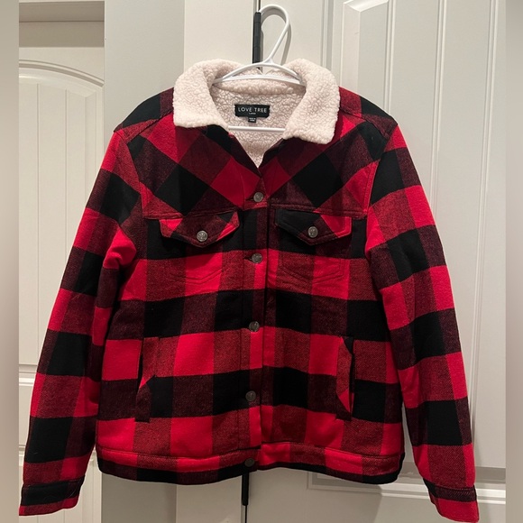 Love Tree plaid faux sherpa  lined warm jacket♥️ EUC - Picture 2 of 9
